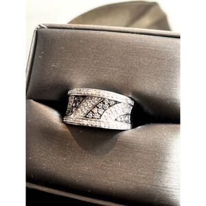 Diamond Ring, sz 7 Sterling Silver Setting Thick Band Clear/ Black Diamonds Pave